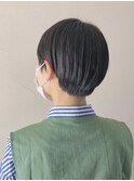 黒髪ショートヘア氏木