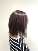 耳かけが可愛い インナーカラー
