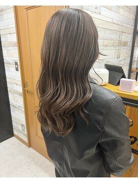 コーラル(Coral) Coral【ハイライトグレージュカラー】