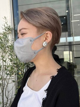 マザー(MOTHER) 刈り上げショート/ダブルカラー/ブリーチ/ブロンドベージュ