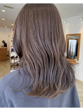 ブロンド(Blonde.) A/W ミルクティーグレージュ