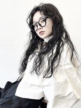 ココ 原宿(KOKO) ウェーブパーマ前髪ありイメチェンレイヤーカットこなれミディ