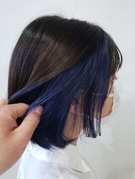ファイブバイジエクト 堀江(FIVE by The Ect) ブルーインナー×ミニボブ