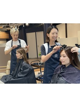 《根元染め￥5780→￥4980》カラー専門店ならではの、クオリティの高いカラーリング。理想の色味を叶えます