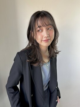 リベルタ(liberta) ミディアムレイヤー×マロンカラー［liberta/ゆう