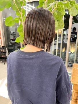 ノエ(noe) イメチェン/ホワイトブロンド/外ハネボブ/美髪/栄/矢場町h16