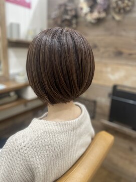 ロータス ヘアアンドデザイン(Lotus hair&design) 重ためショート