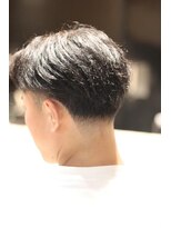 キングスマントーキョー 府中店(KINGSMAN TOKYO)&nbsp;テーパーフェード　センターパート