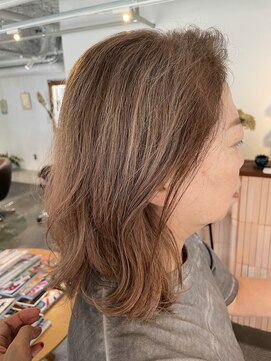 トナリ(tonari) 白髪ぼかしカラー