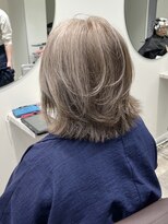 ジービージー前橋ミュグ(GBG前橋mugu)&nbsp;くびれショートボブ40代50代グレイカラー白髪染め白髪ぼかし