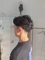 アクシュ(aqush) 骨格に合わせたカットとモテフェザーパーマです