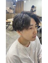 エルオム(EL.HOMME)&nbsp;【RYUYA】センターパートマッシュ×縦落ちツイスパパーマ