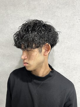 ブラック 渋谷(BLUCK) 【渋谷駅から徒歩6分☆メンズ特化】波巻きパーマ