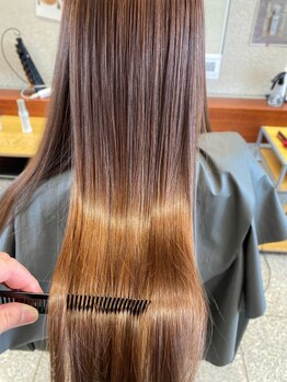 メンズアンドレディース モテナの写真/【豊田市】★髪質改善TR★カラーや紫外線のダメージ対策だけでなく、広がり・うねり対策にもオススメ♪