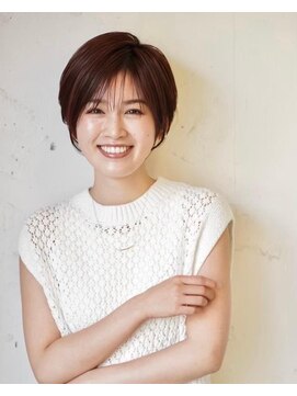 コンティロミー(CONTI ROMMY.) 柔らかなひし形シルエット◎フェザーショート20代~50代