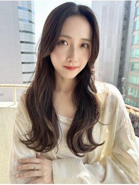 シエスタ バイ アンブルリュクス(siesta by amble luxe) ◯20代30代◯前髪なしレイヤーセンター分けフェミニンロング