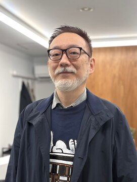 イナフ(ENUFF) 髪が細くなってきた方向けの品よく立ち上がるカラー×ショート