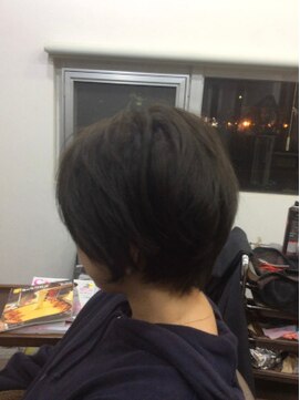 ヘアサロン スタイリスタ(hair salon stylista) 前下がりの大人ショートボブ