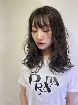 エル(EL by green) 《tomi》ミディアム×アッシュグレージュ