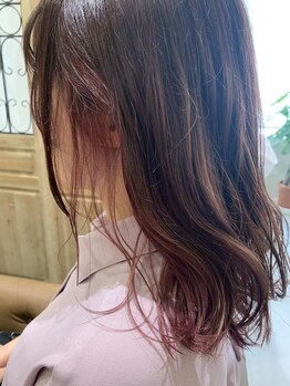 豊富なCOLORであなたの魅力と可愛さを最大限に引き出します★ヘアに立体感も出るので小顔効果も期待◎