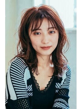 フェティッシュ(fetish) ナチュラルウェーブセミロング