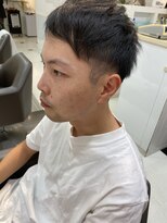 ヘアーメイク ヴァンセット HAIR & MAKE VINGT-SEPT 刈り上げベリーショート