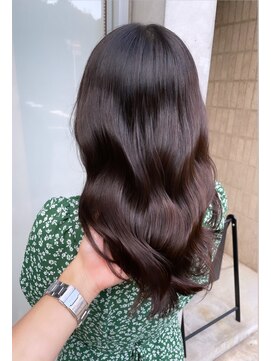 ベイジュ プラス アールサロン エビス(Beige+Rr salon EBISU) ナチュラルな艶ヘア×波巻きカール