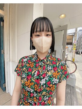 ムジーク(Musiiik) 暗髪とスクエアボブ