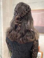 ローウェ 渋谷(Louwe)&nbsp;お呼ばれハーフアップアレンジ♪《misaki》