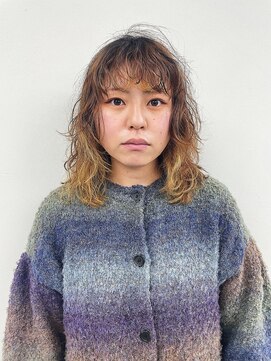 ヘン(hen) 【心斎橋hen】パーマスタイル　ハイライトカラー