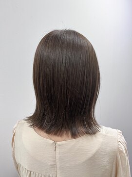 ロロン 下高井戸(LORONG) ミディアムボブ　オリーブグレー