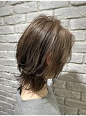 外ハネウルフ白髪ぼかし