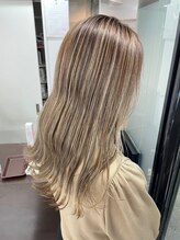 白髪の気になり始めた方へ♪次世代のオシャレ(白髪ぼかし)のデザインで上品にかわいらしく綺麗に☆