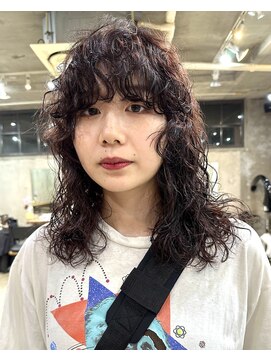 ナループロアオハナ(Nalu pu loa ohana) ウルフパーマ/くるくるパーマ/スパイラルパーマ/レイヤーパーマ