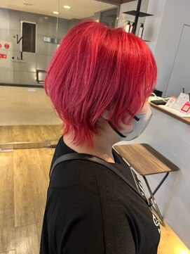 エヌプラスリタ 近鉄八尾(N+lita) トレンド レッドカラー×ショートウルフで個性派スタイル