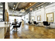 アーサス ヘアー サローネ 浦安店(Ursus hair salone by HEADLIGHT)
