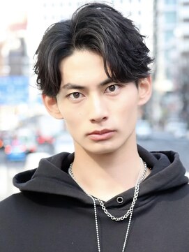 アーリー(Ali'i) フェザーパーマブルーブラック波巻きツイストスパイラルパーマ