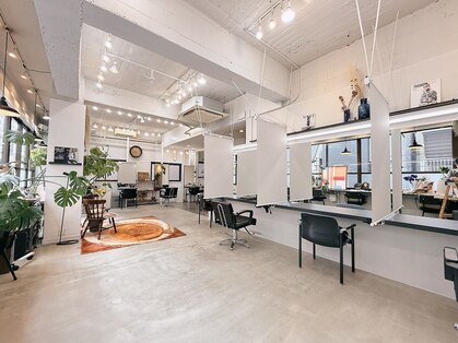 レブ 神戸三宮(LEB)の写真