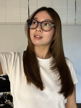 オルガ ヘアアンドメイク(Oluga hair&make) layer cut