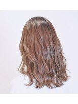 エムアンドエム(M&M)&nbsp;ゆるふわセミロング