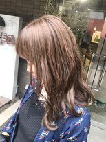 イロ(Ilo) 王道アッシュカラー
