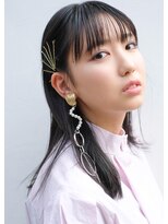 ロジェ(loje)&nbsp;【LOJE】黒髪のセミロングをモードヘアに。