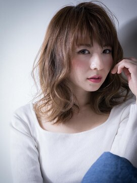 モッズヘア 越谷(mod's hair) 抜け感演出ウェーブパーマの小顔ラフセミディy越谷20代30代40代
