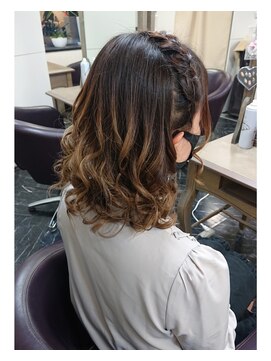 エヌエービー 池袋店(N.A.B.) ハーフアップ