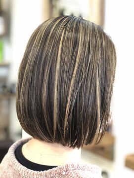 ラニ タテヤマ(LANI tateyama) ミニボブ×ナチュラルハイライト