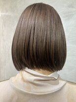 マハナ(Mahana by hair)&nbsp;20代30代40代ミニボブ切りっぱなしボブ大人ボブベージュカラー