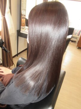 コア フィール ア デイ(COIFFURE A DAY) 【M3D認定講師サロン】髪質改善コース