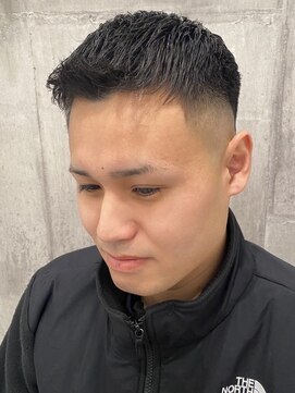 レゴリス(REGOLITH) ビジネスOKメンズカット/刈り上げ/黒髮