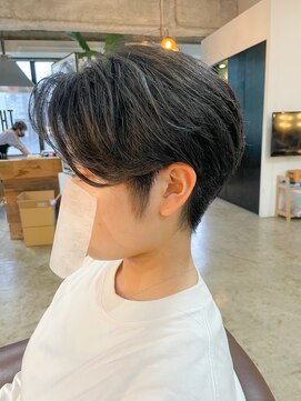 ビハインドザカーテン(BEHIND THE CURTAIN) スッキリハンサムショート