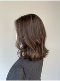 30代40代女性に好評◎脱白髪染めでこなれミディに　